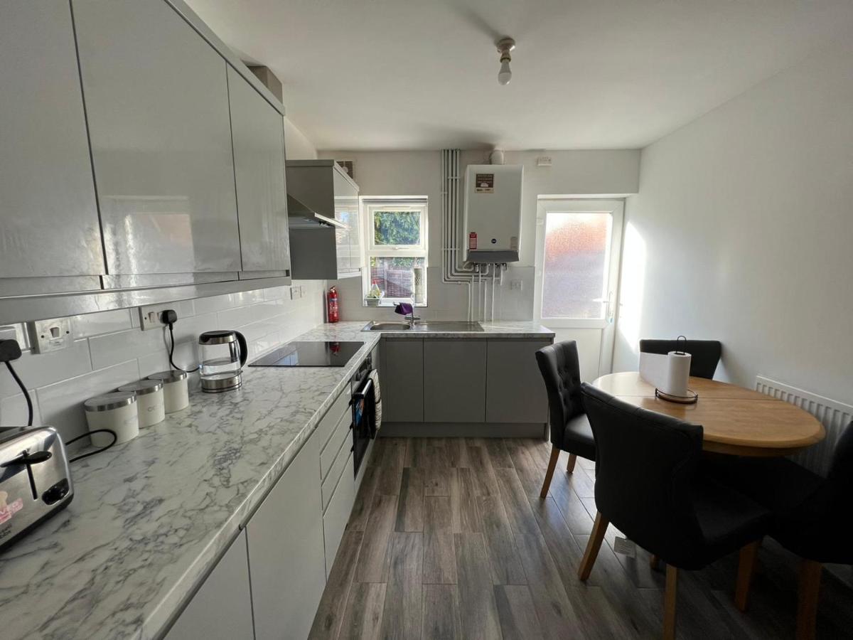 Cosy Home Near Nec, Bhx Bullring & Solihull Birmingham Exterior foto
