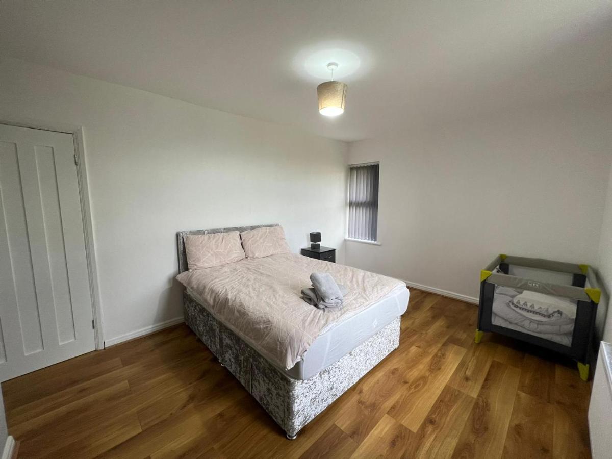 Cosy Home Near Nec, Bhx Bullring & Solihull Birmingham Exterior foto